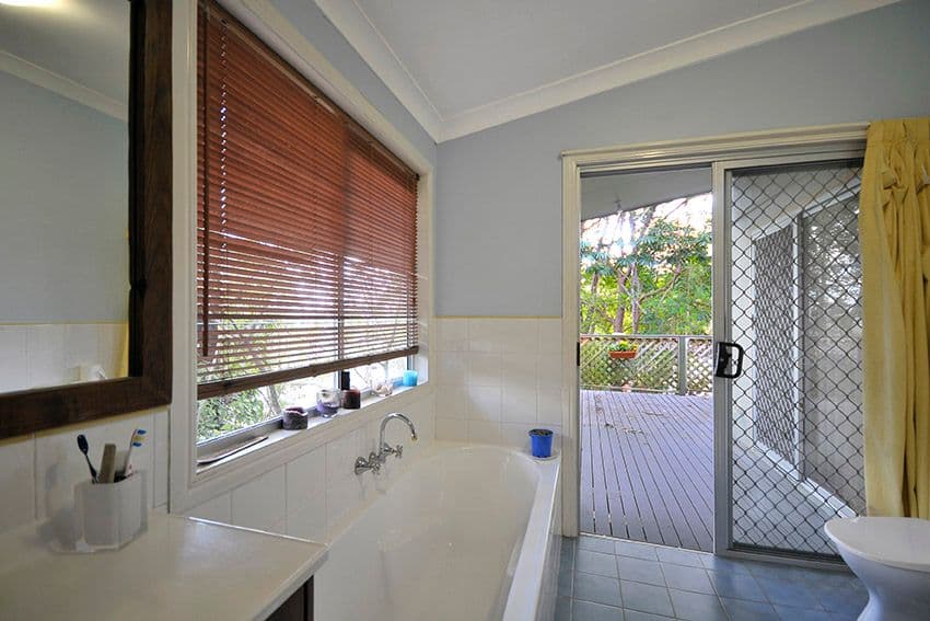 212 Ocean Parade, BURLEIGH HEADS QLD 4220, Burleigh Heads - Thumbnail 6
