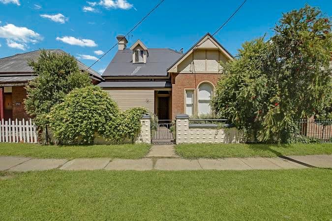 223 Cowper Street, Goulburn NSW 2580, Goulburn - Image 1