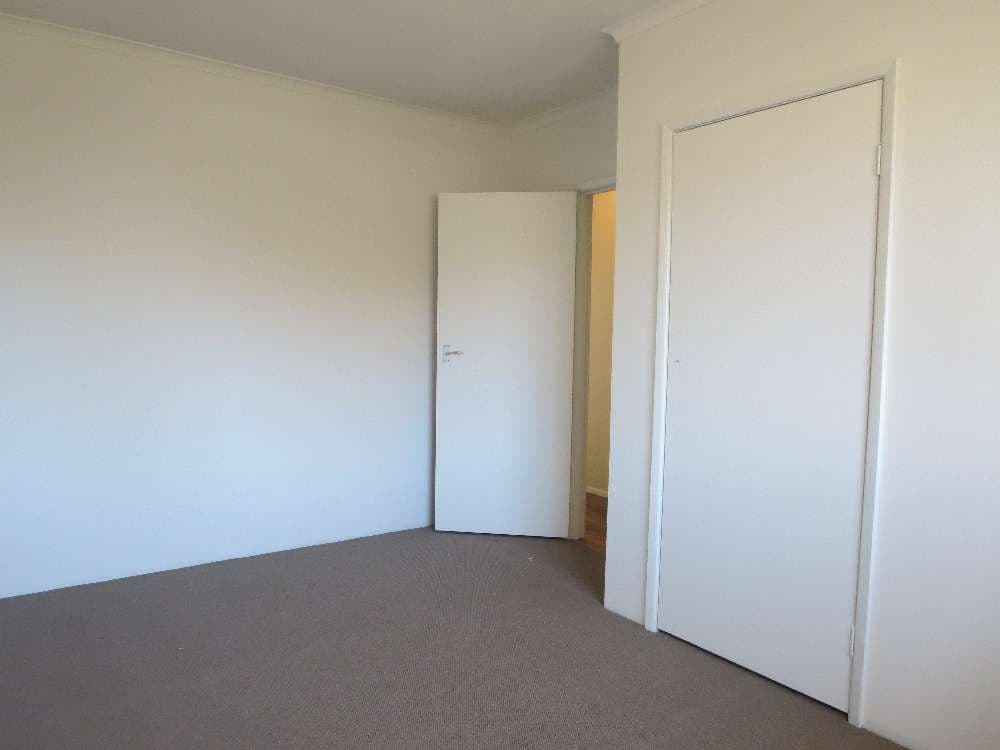 311 Moore Street, Lavington NSW 2641, Lavington - Thumbnail 3