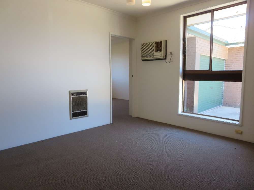 311 Moore Street, Lavington NSW 2641, Lavington - Thumbnail 6