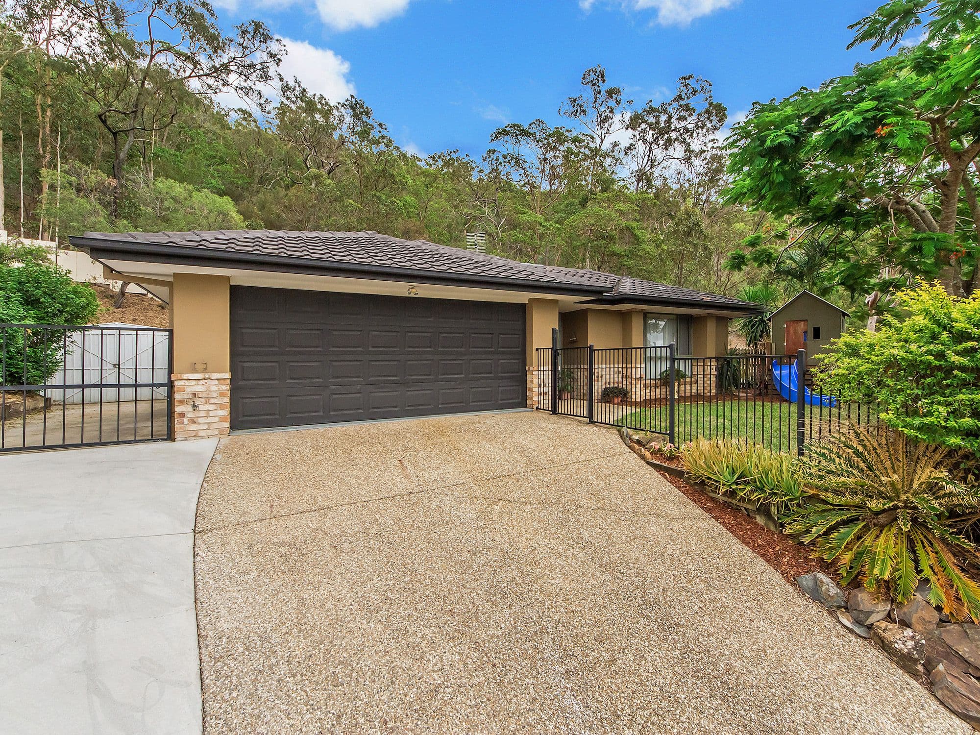 10 Mcnamara Court, Oxenford QLD 4210, Oxenford - Thumbnail 2