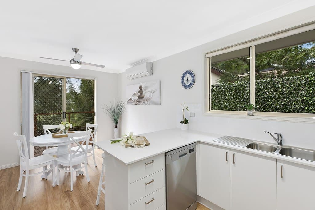 21A Restella Avenue, Davistown - Thumbnail 2