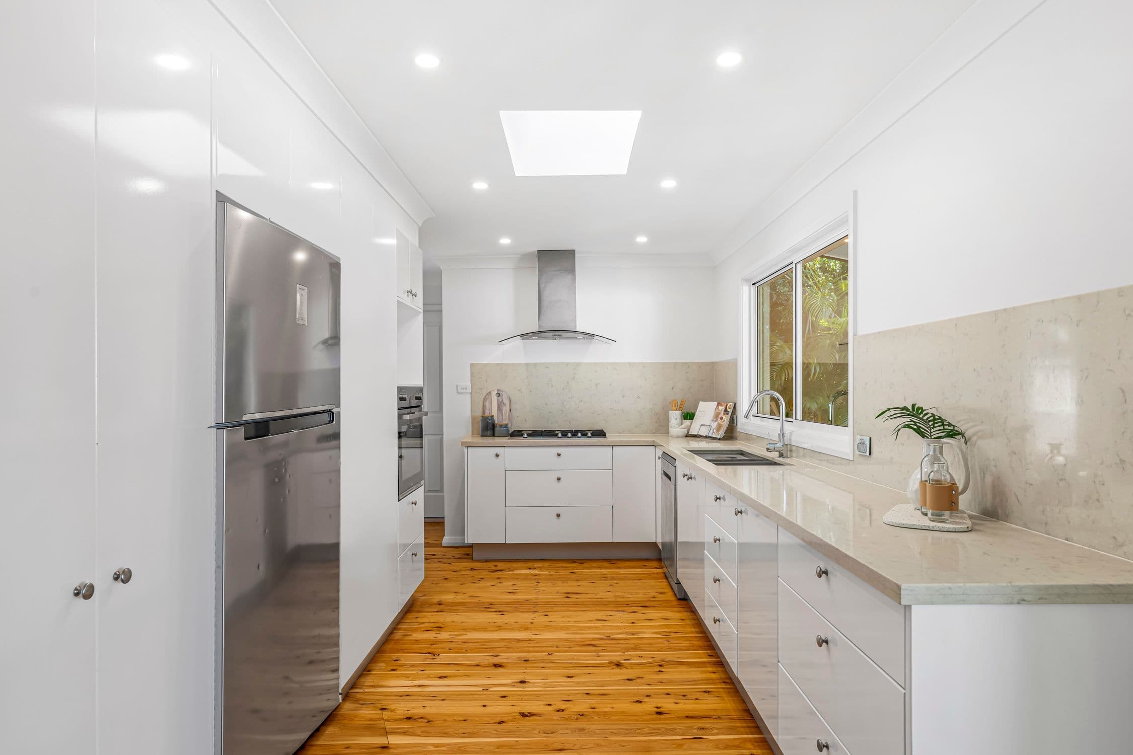 41 Gladys Avenue, Berkeley Vale NSW 2261, Berkeley Vale - Thumbnail 3