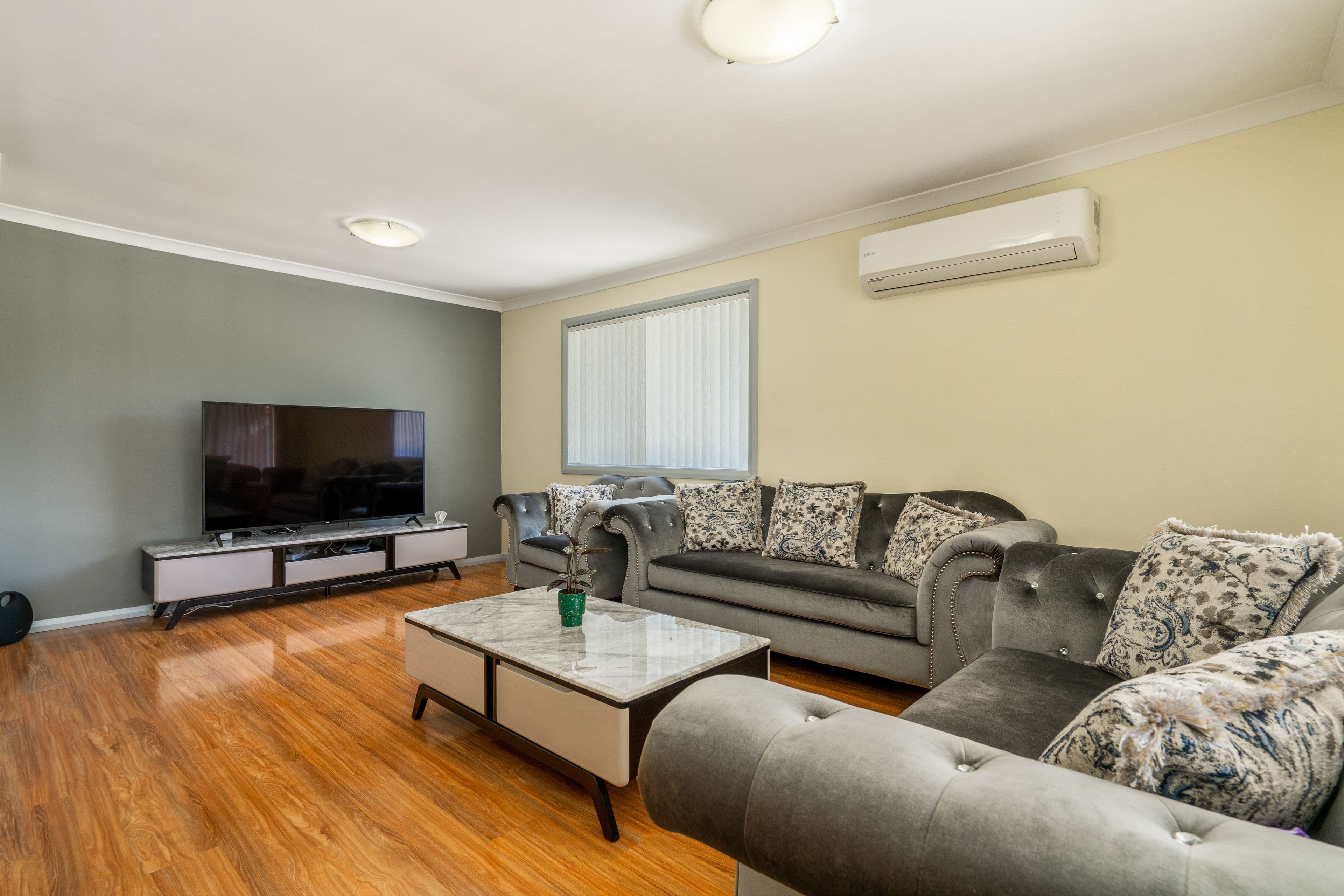 18 Fernlea Place, Canley Heights NSW 2166, Canley Heights - Thumbnail 2