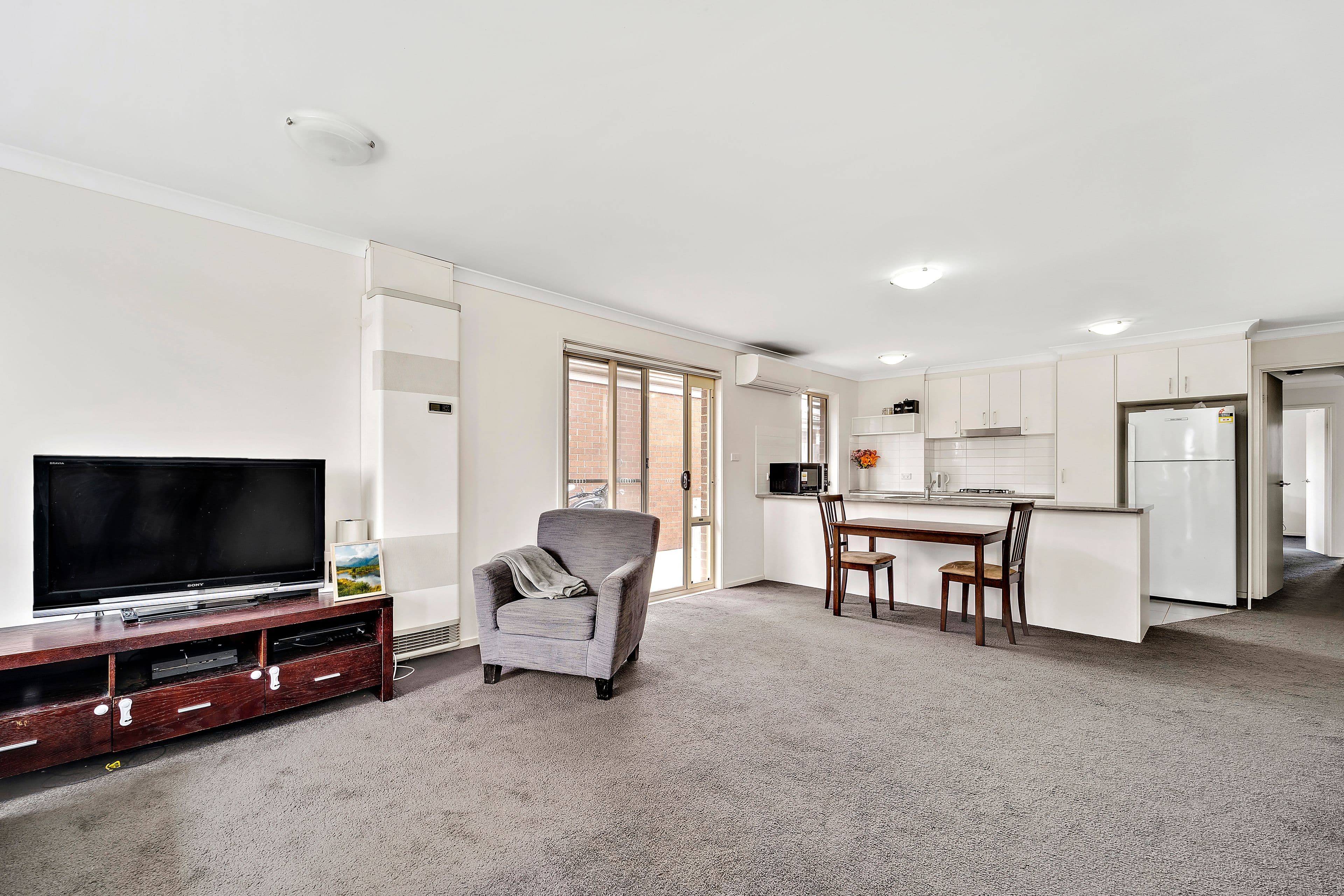 178 Macfarlane Burnet Avenue, Macgregor ACT 2615, Macgregor - Thumbnail 2