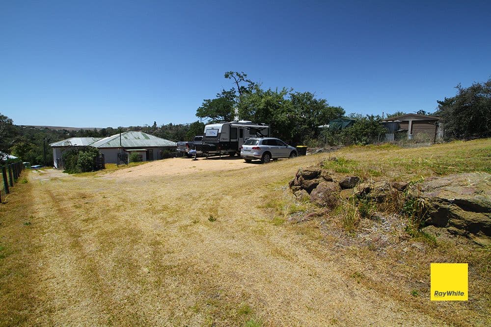 9 Hill Street, Cooma NSW 2630, Cooma - Thumbnail 3