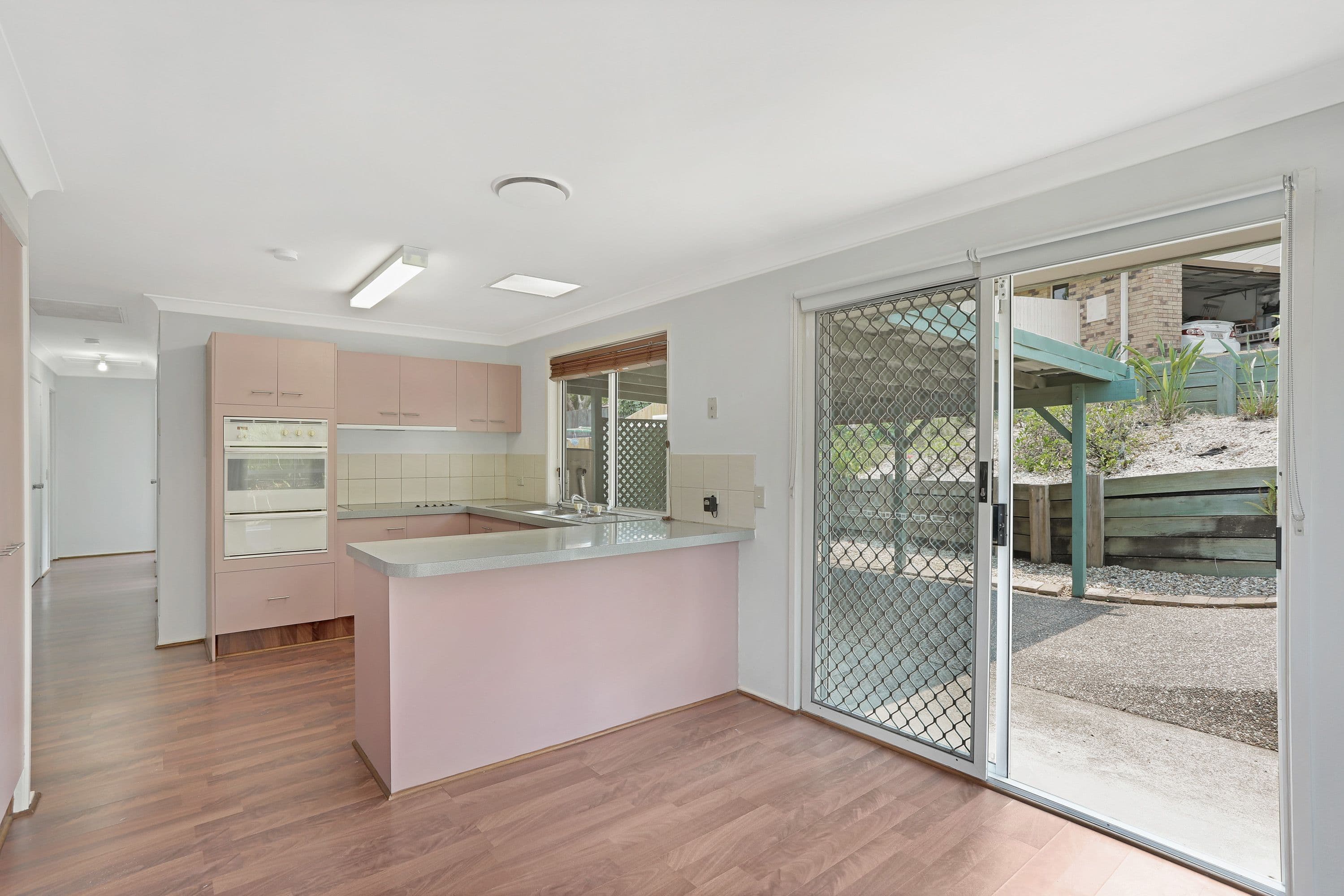 22 Dawnann Court, Carrara QLD 4211, Carrara - Thumbnail 5