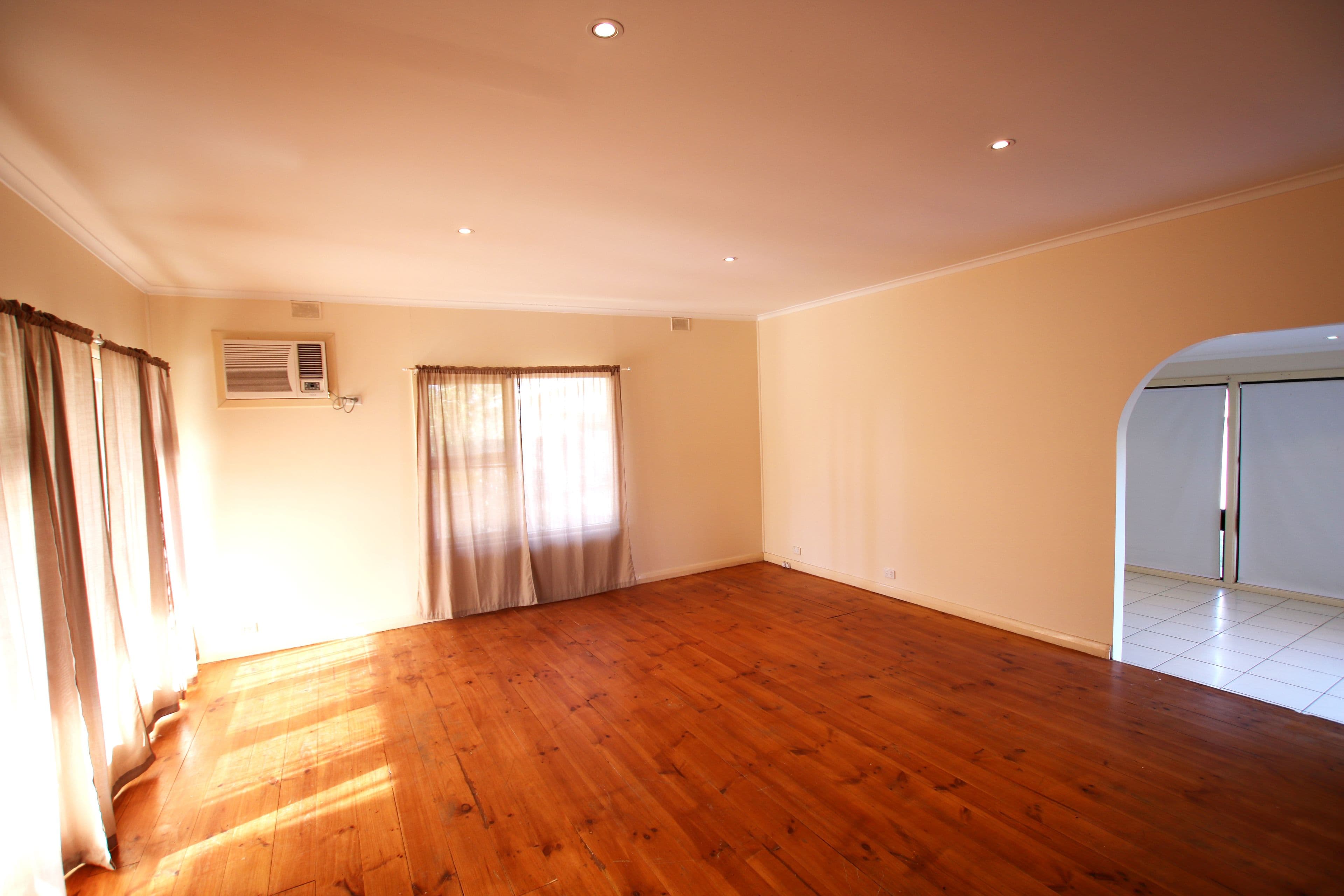 51 Cormiston Road, Riverside, Riverside - Thumbnail 2