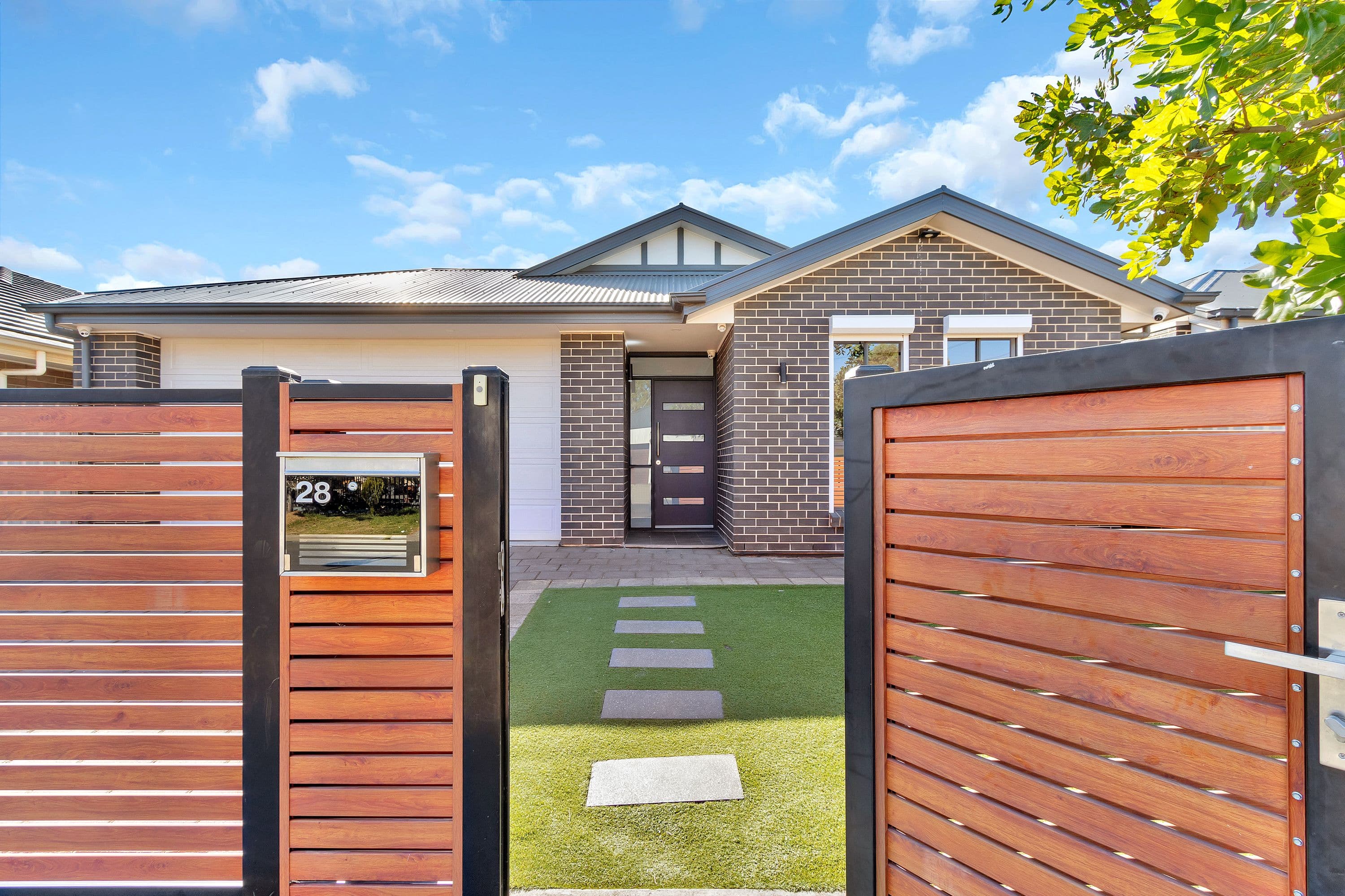 28 Moss Street, Parafield Gardens SA 5107, Parafield Gardens - Thumbnail 2