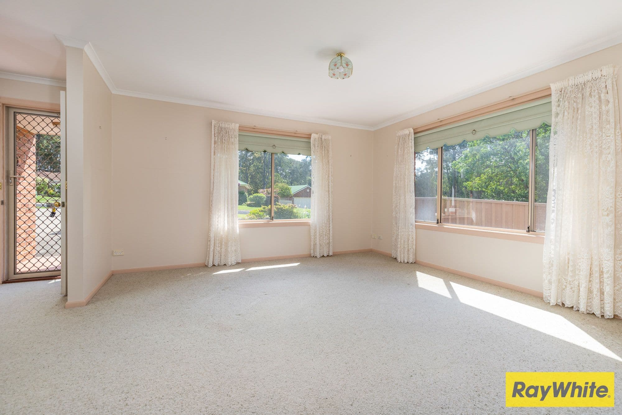 8b Lisa Place, Sunshine Bay NSW 2536, Sunshine Bay - Thumbnail 6