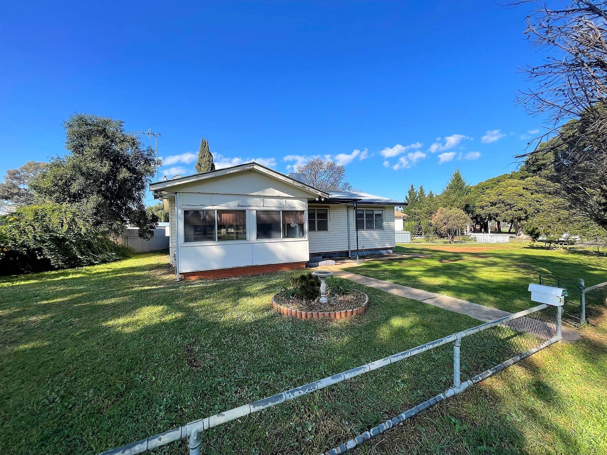 35 Groongal Avenue, Griffith NSW 2680, Griffith - Image 1
