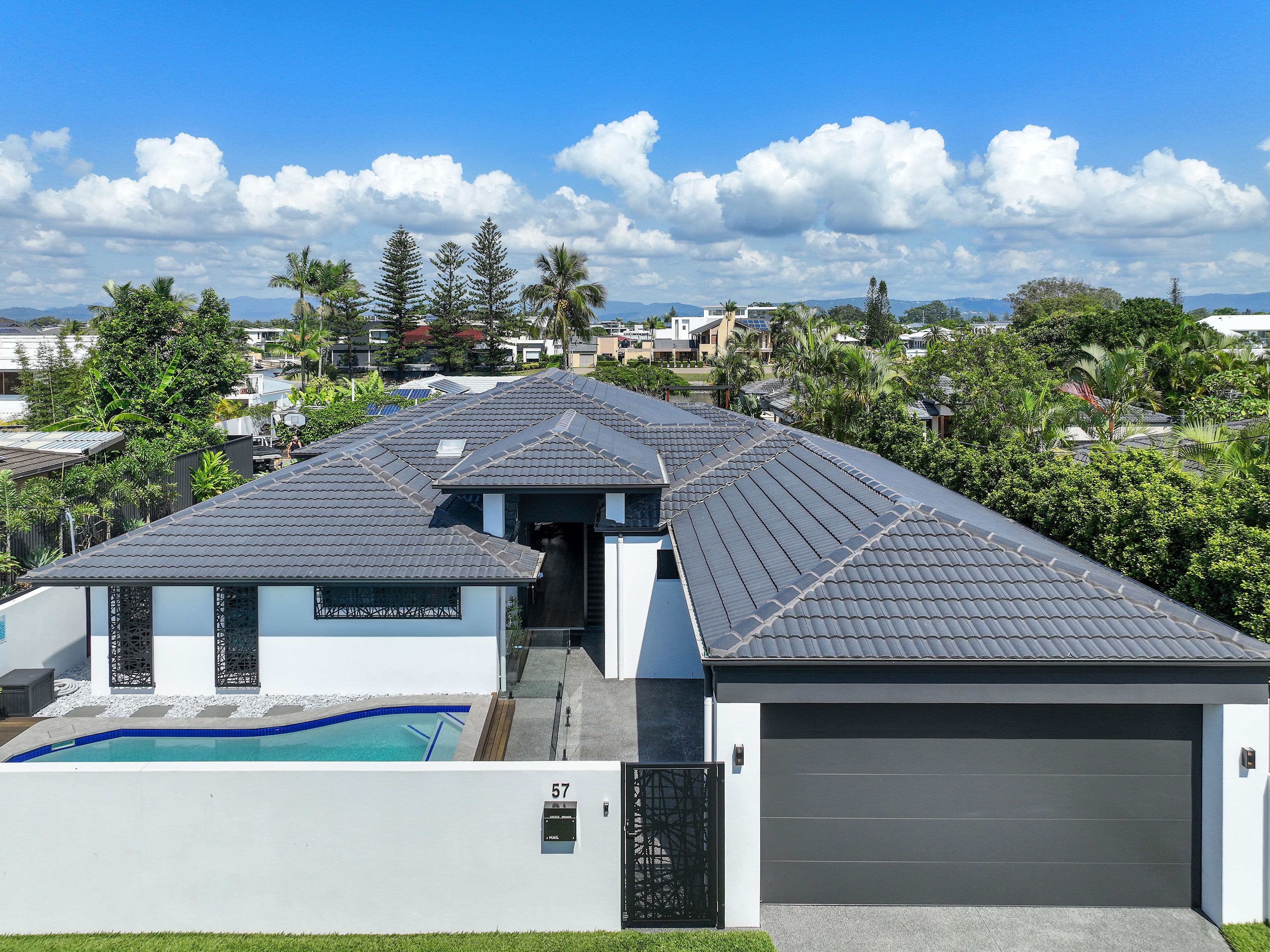 57 Allambi Avenue, Broadbeach Waters QLD 4218, Broadbeach Waters - Thumbnail 2