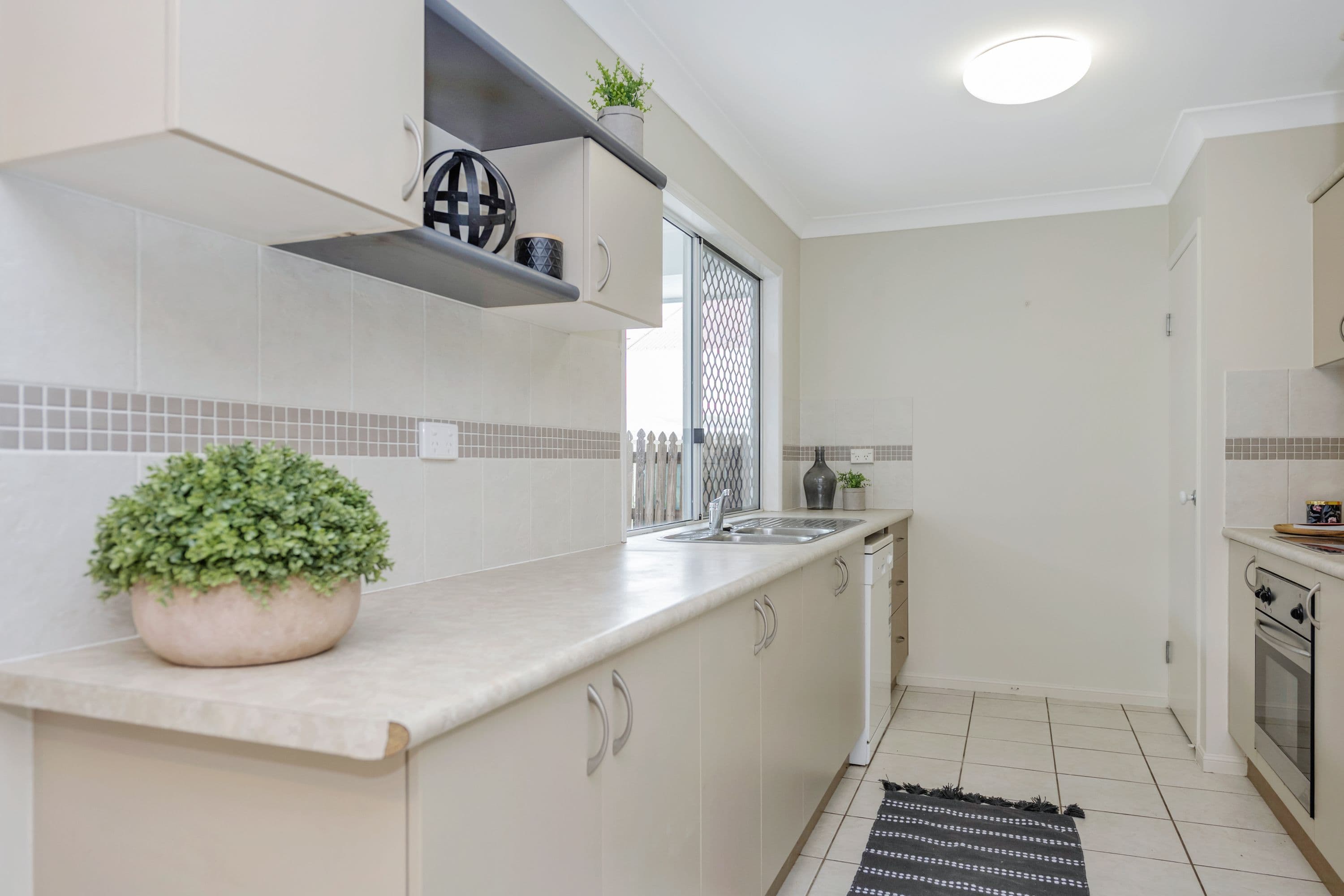 10 Spencer Avenue, Kirwan QLD 4817, Kirwan - Thumbnail 3