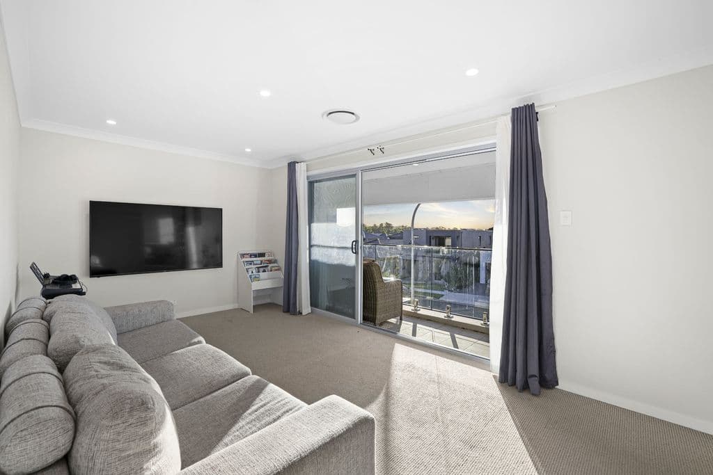 195 Crystal Palace Way, Leppington - Thumbnail 5