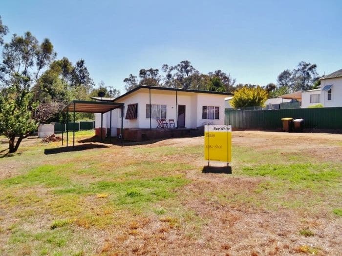 19 Melville Street, YOUNG NSW 2594, Young - Image 1