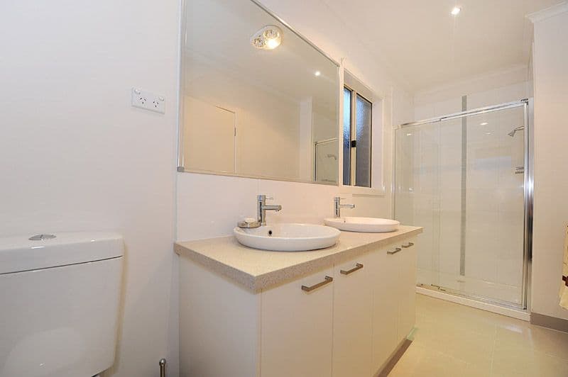 6 Treerise Boulevard, FERNTREE GULLY VIC 3156, Ferntree Gully - Thumbnail 5