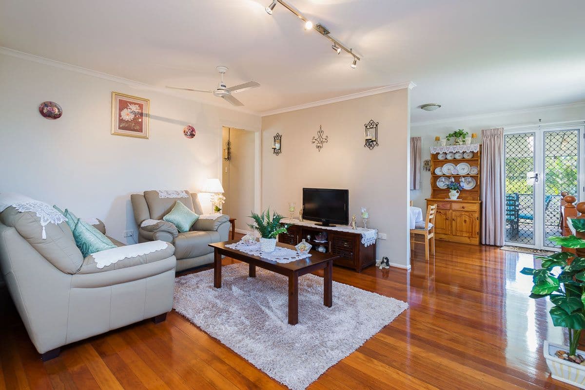 6 Casmaria Street, Mansfield QLD 4122, Mansfield - Thumbnail 2