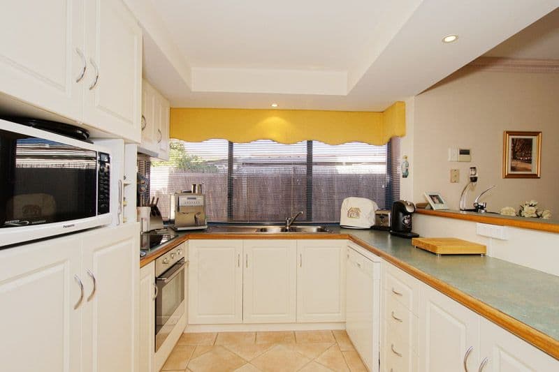 77 Latrobe Street, YOKINE WA 6060, Yokine - Thumbnail 6