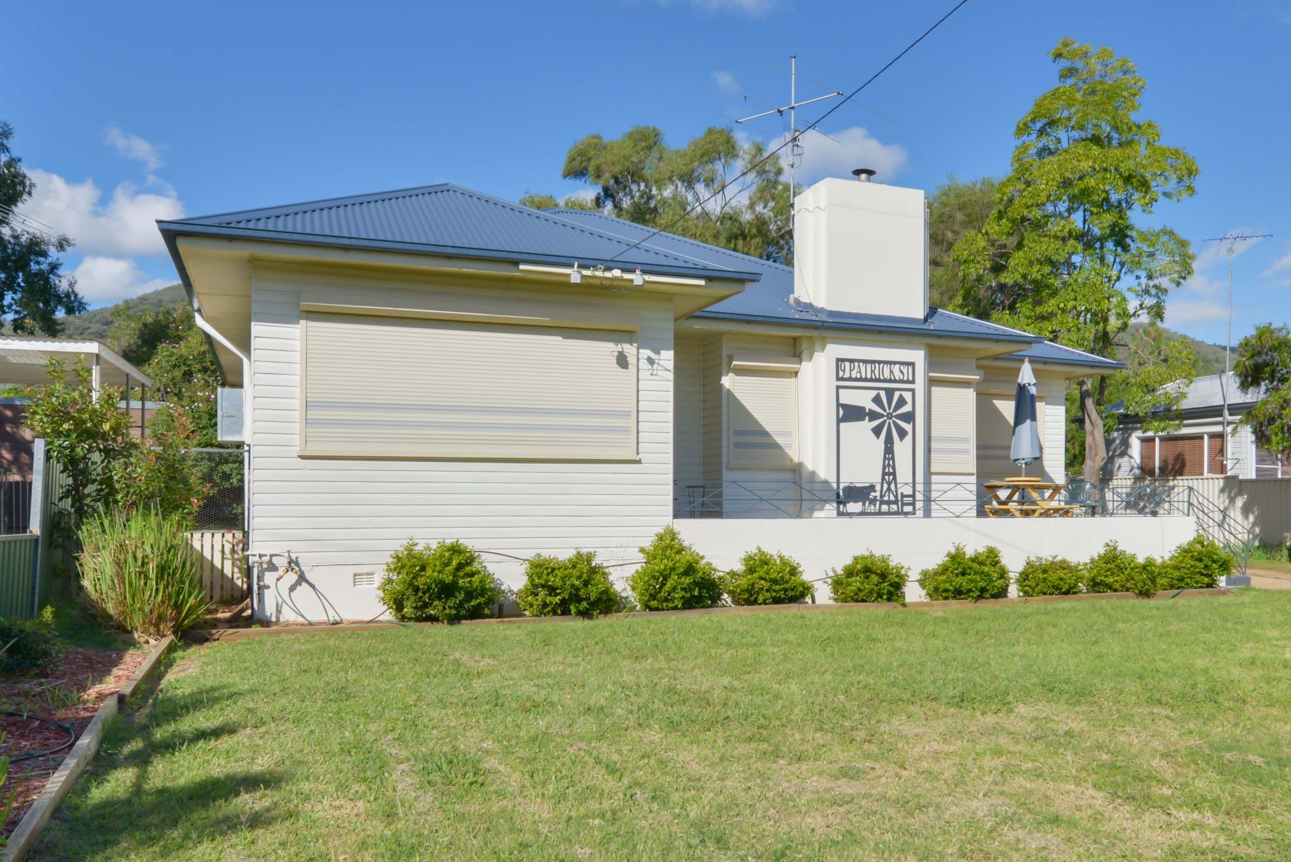 9 Patrick Street, Tamworth NSW 2340, Tamworth - Image 1