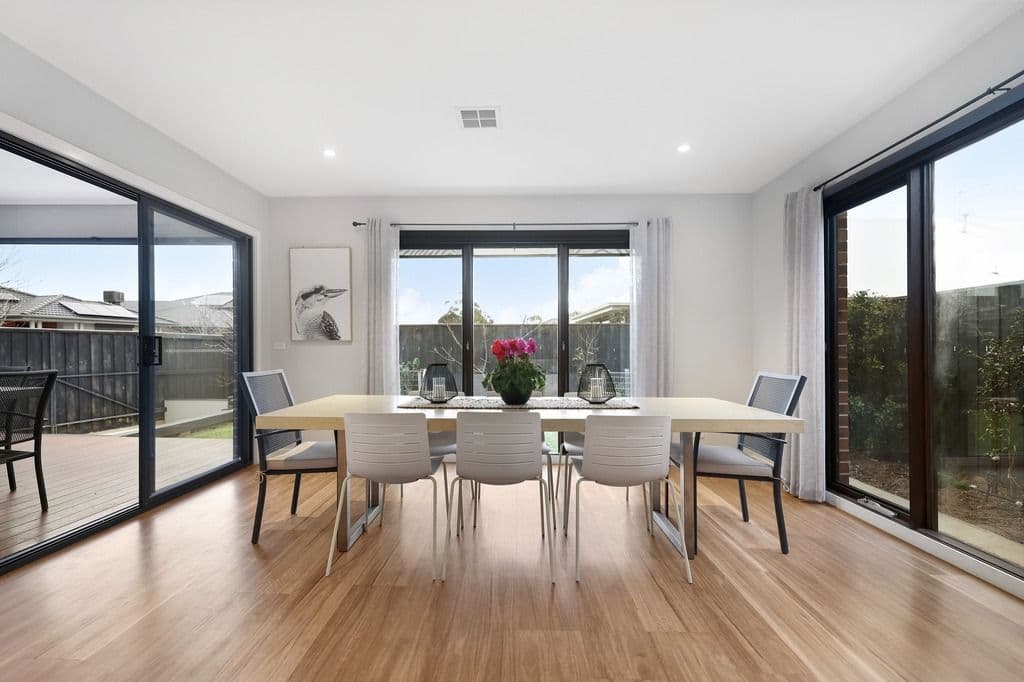 19 Perry Road, Werribee VIC 3030, Werribee - Thumbnail 3
