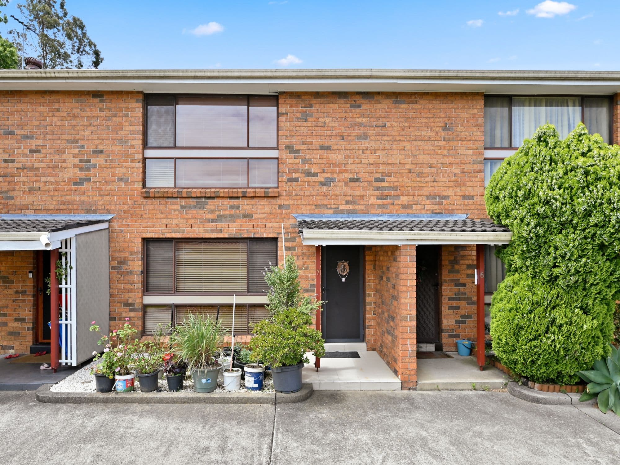 7/27 Myee Road, Macquarie Fields NSW 2564, Macquarie Fields - Image 1