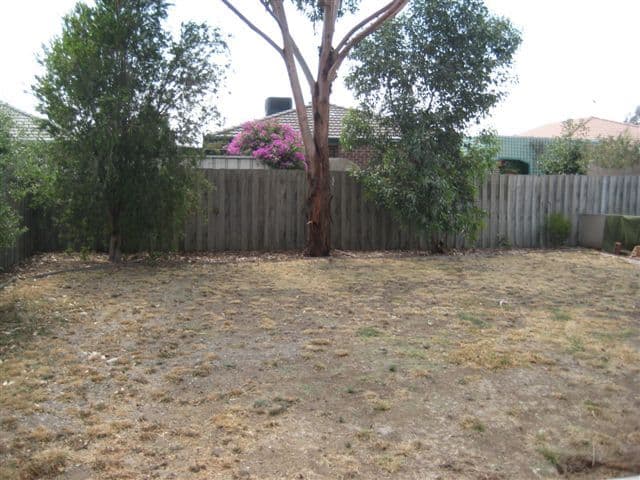 21 Matthews Crescent, ROXBURGH PARK VIC 3064, Roxburgh Park - Thumbnail 6