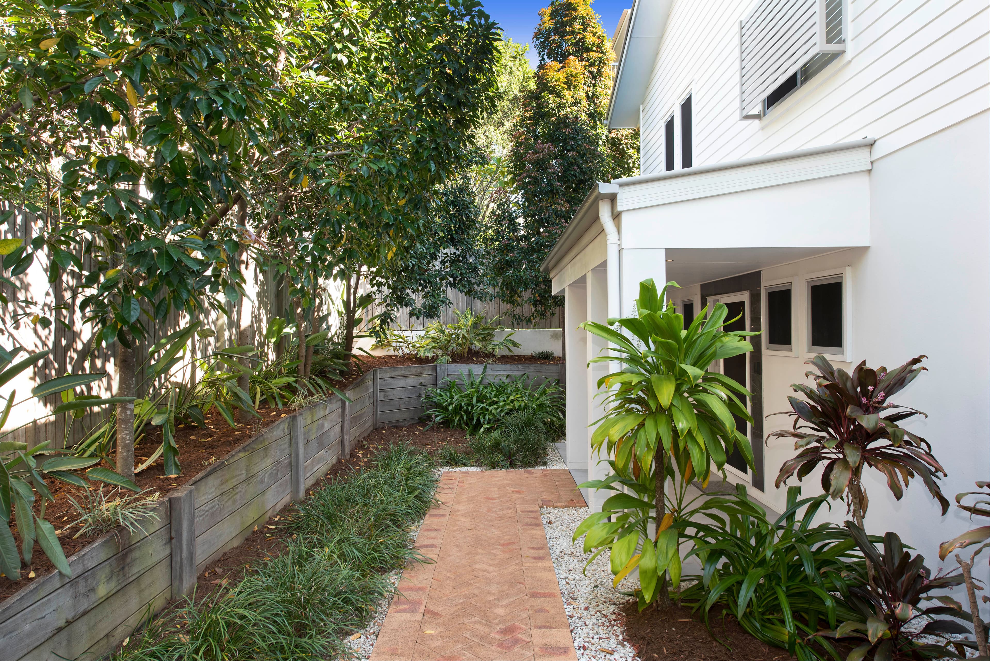 39 Sankey Street, Carina QLD 4152, Carina - Thumbnail 2