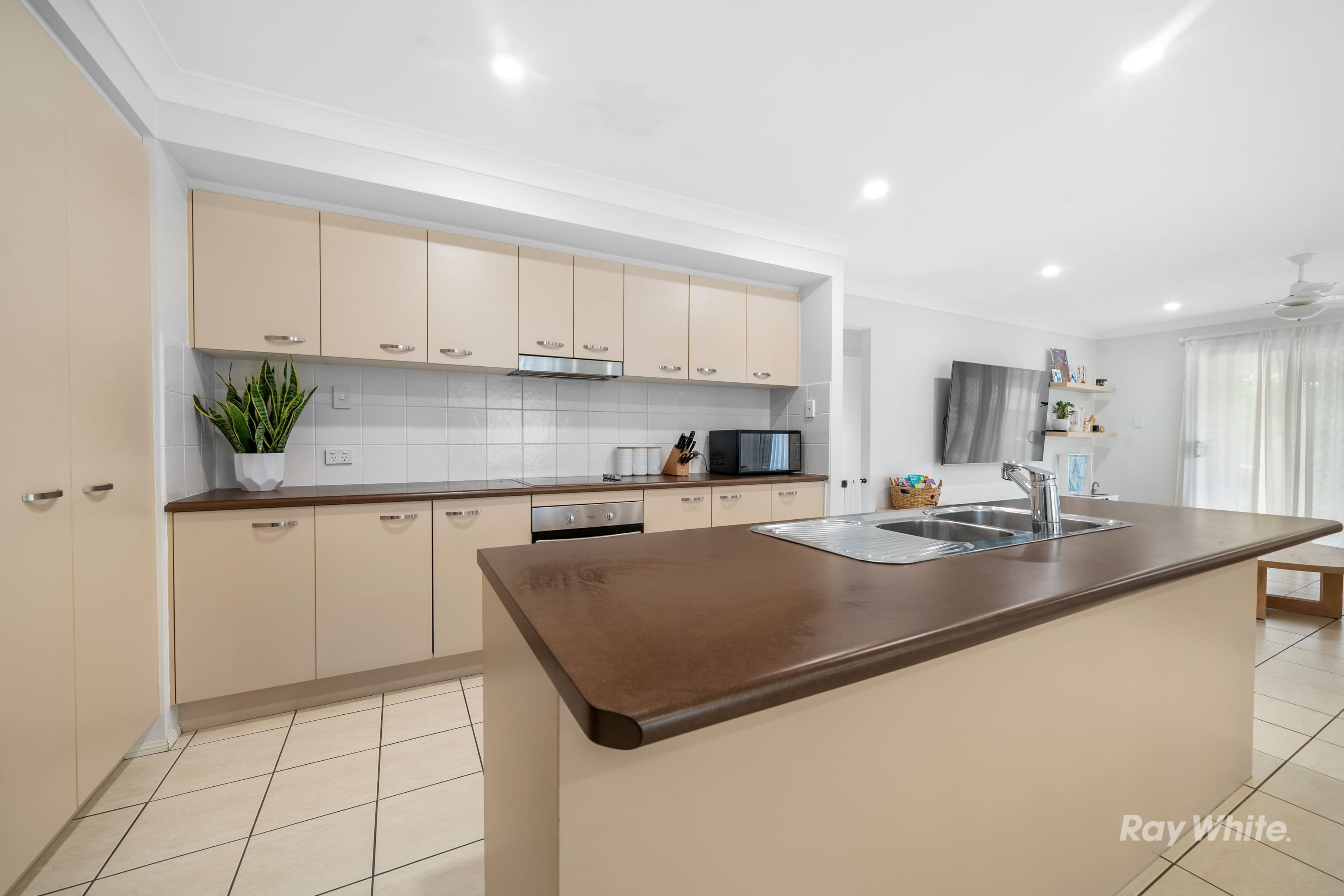 26 Conradi Avenue, Crestmead QLD 4132, Crestmead - Thumbnail 4