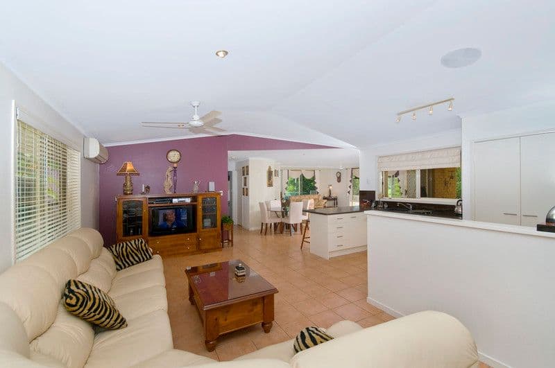 13 Marilyn Court, CURRUMBIN WATERS QLD 4223, Currumbin Waters - Thumbnail 7
