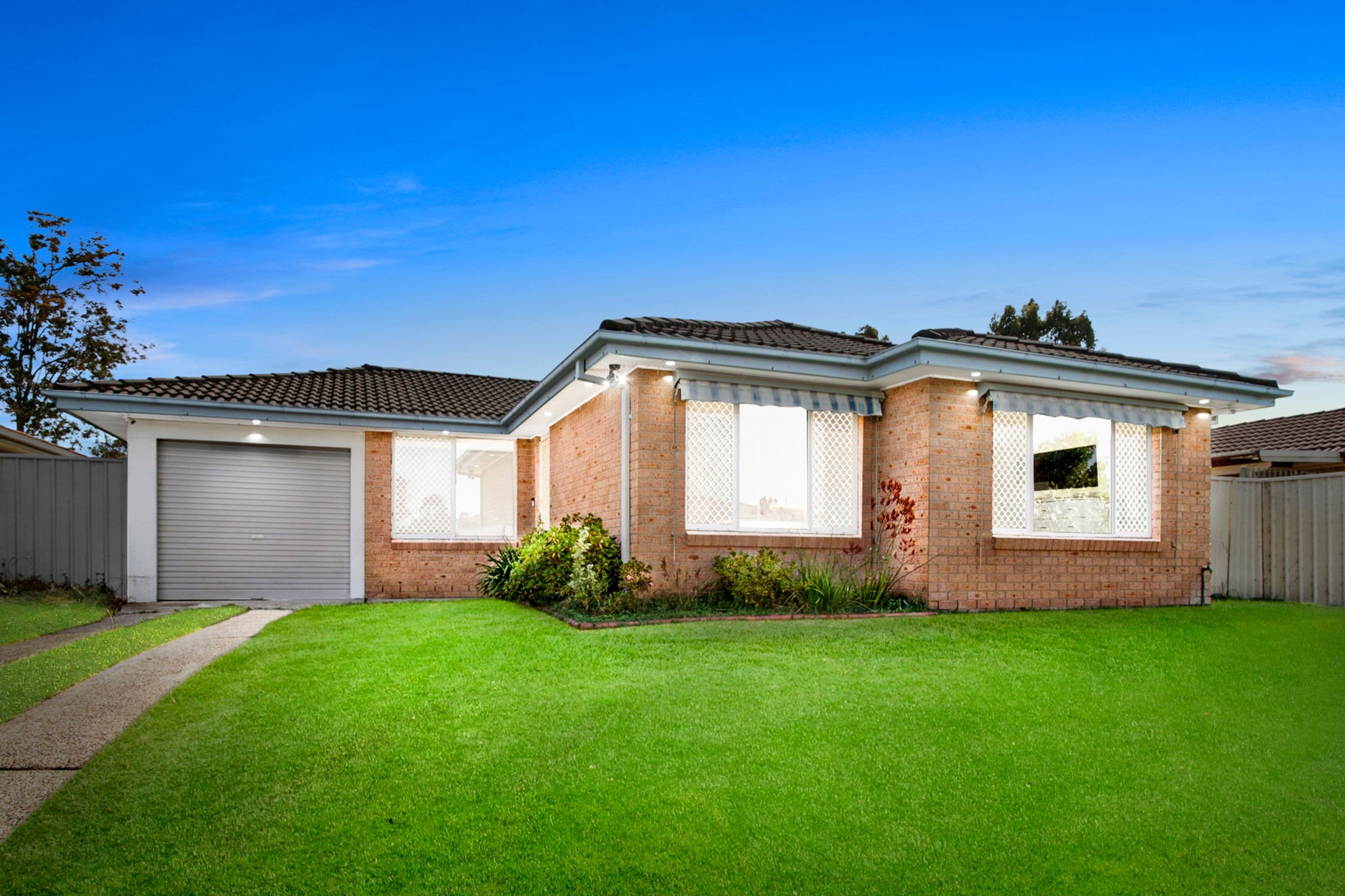34 Harpur Crescent, South Windsor - Image 1