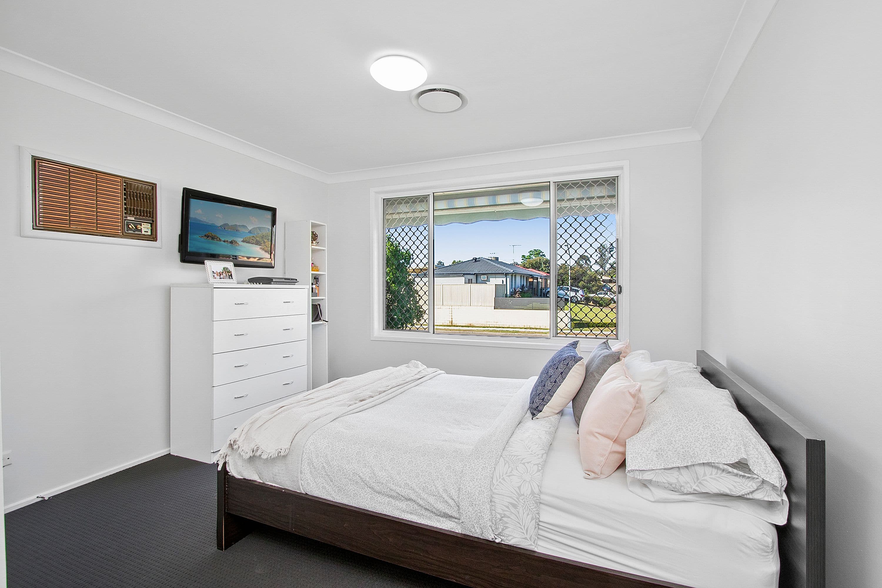 34 Harpur Crescent, South Windsor - Thumbnail 5