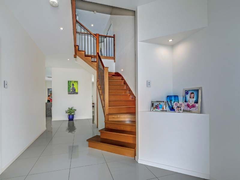 13 North Quay Drive, BIGGERA WATERS QLD 4216, Biggera Waters - Thumbnail 2