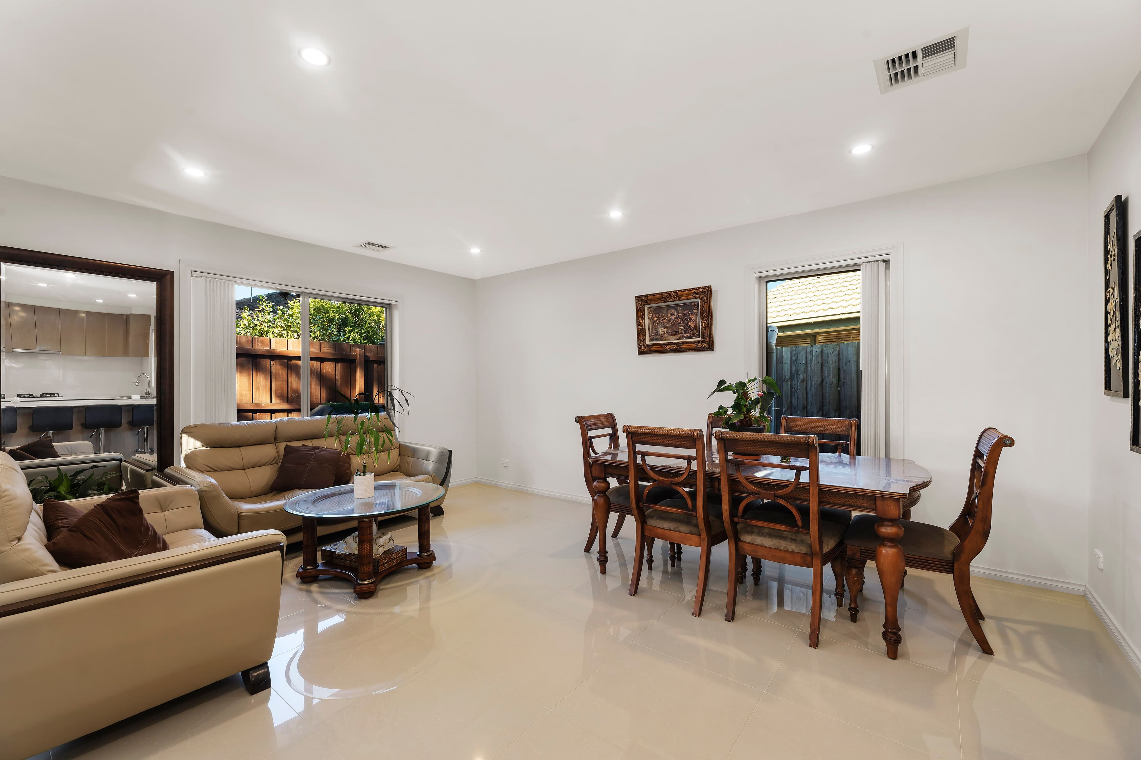 2 Linsley Way, Wantirna VIC 3152, Wantirna - Thumbnail 4