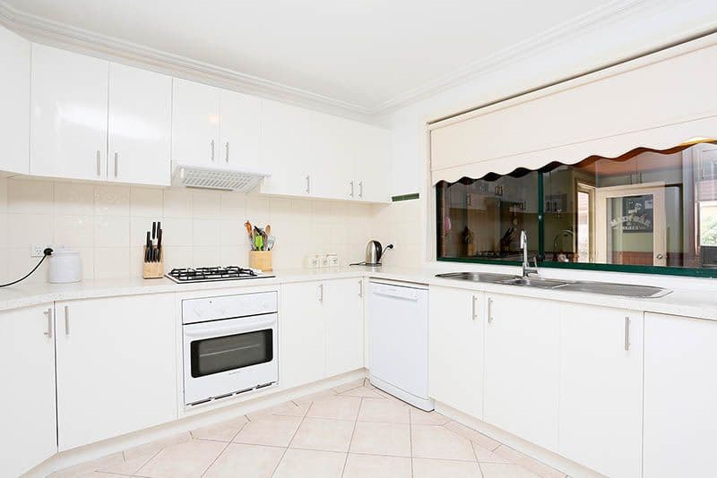8 Loretta Close, Lara VIC 3212, Lara - Thumbnail 2
