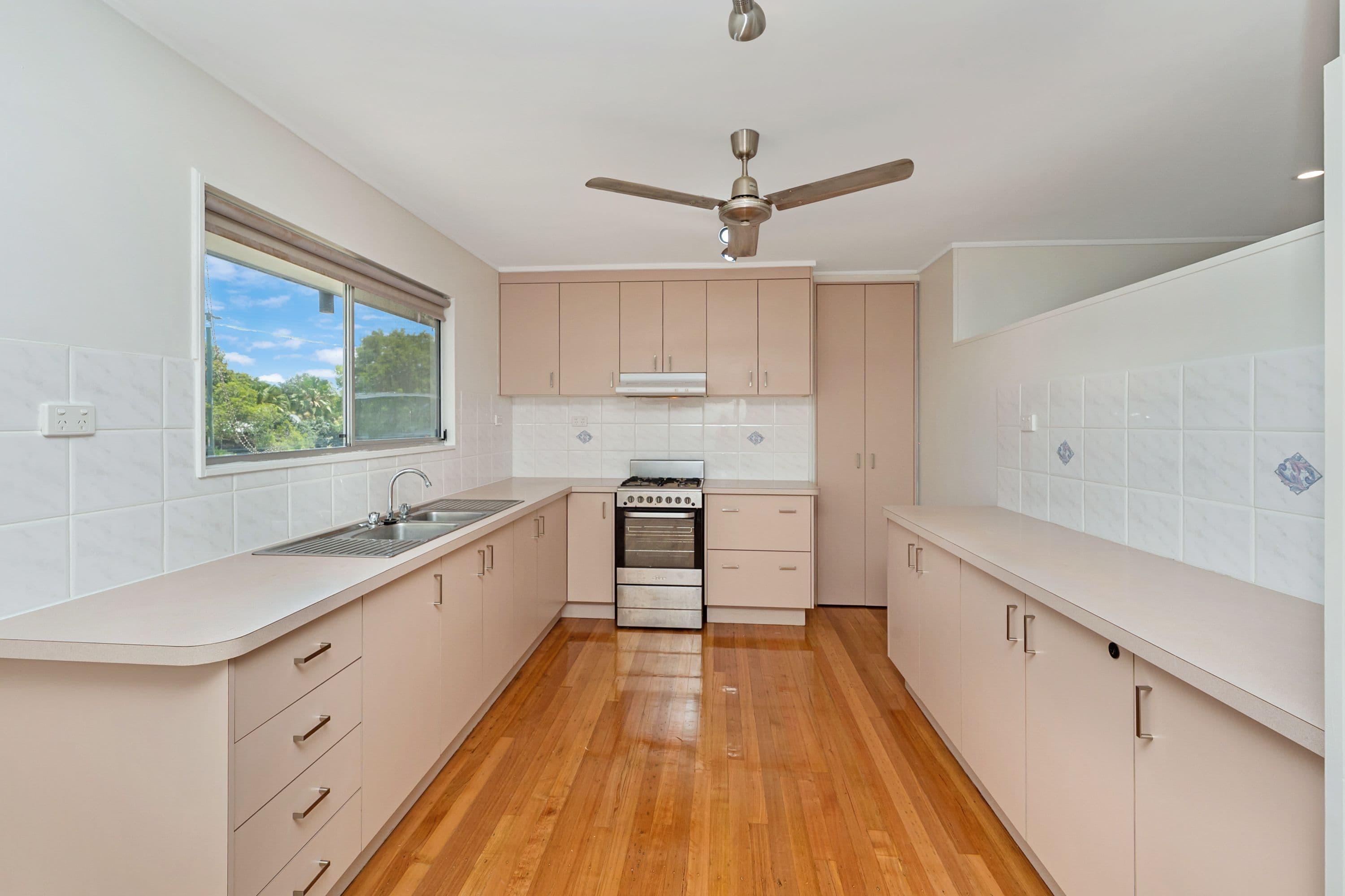 20 Yvette Street, Kelso QLD 4815, Kelso - Thumbnail 4