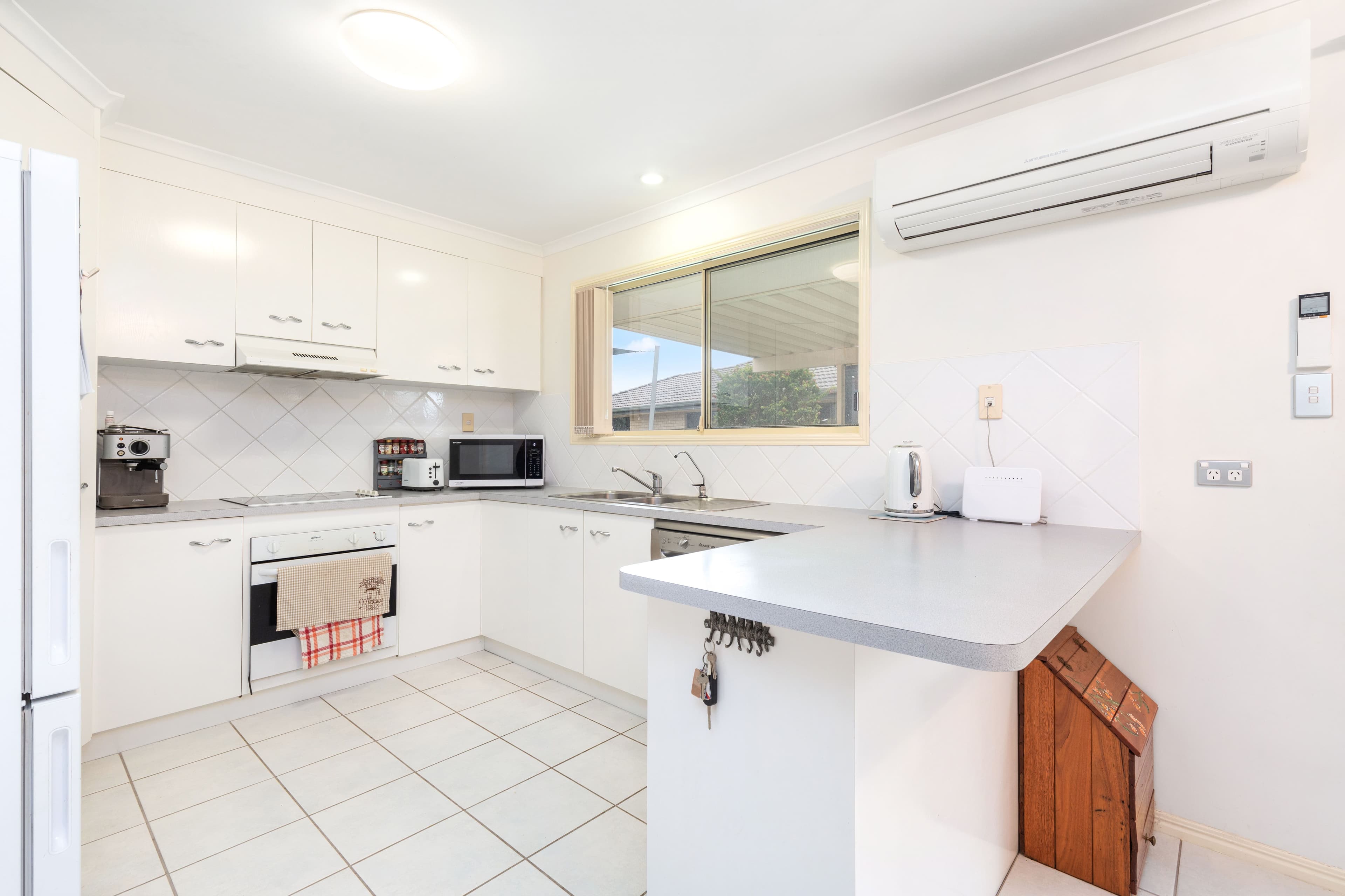 14 Hyperno Road, Point Vernon QLD 4655, Point Vernon - Thumbnail 6