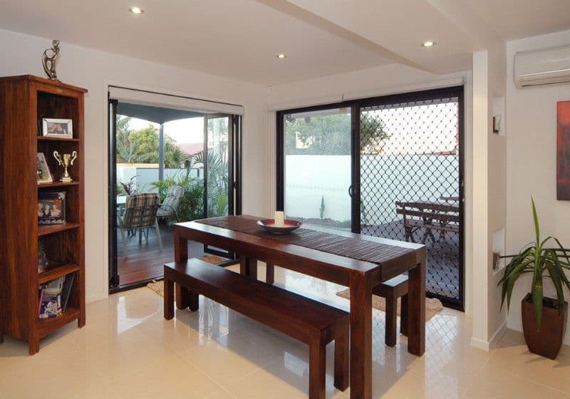 2 Eucalypt Street, PALM BEACH QLD 4221, Palm Beach - Thumbnail 3