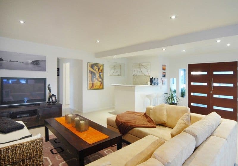 2 Eucalypt Street, PALM BEACH QLD 4221, Palm Beach - Thumbnail 4