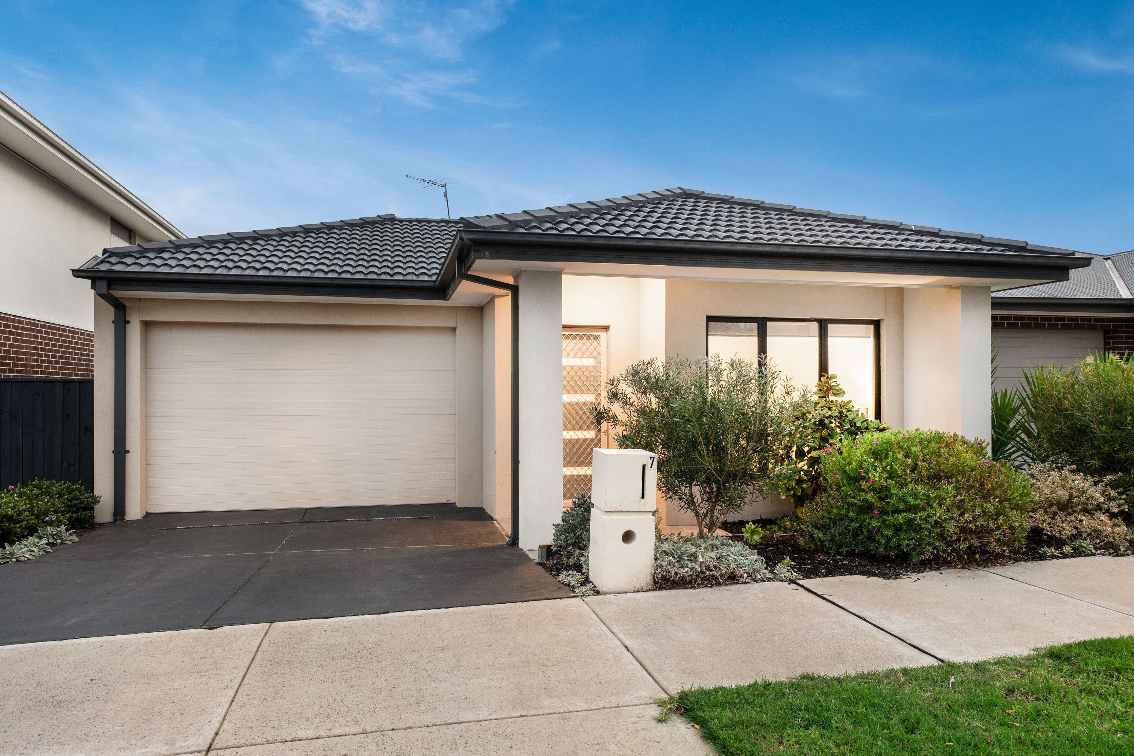 7 Lansdown Avenue, Officer VIC 3809, Officer - Image 1