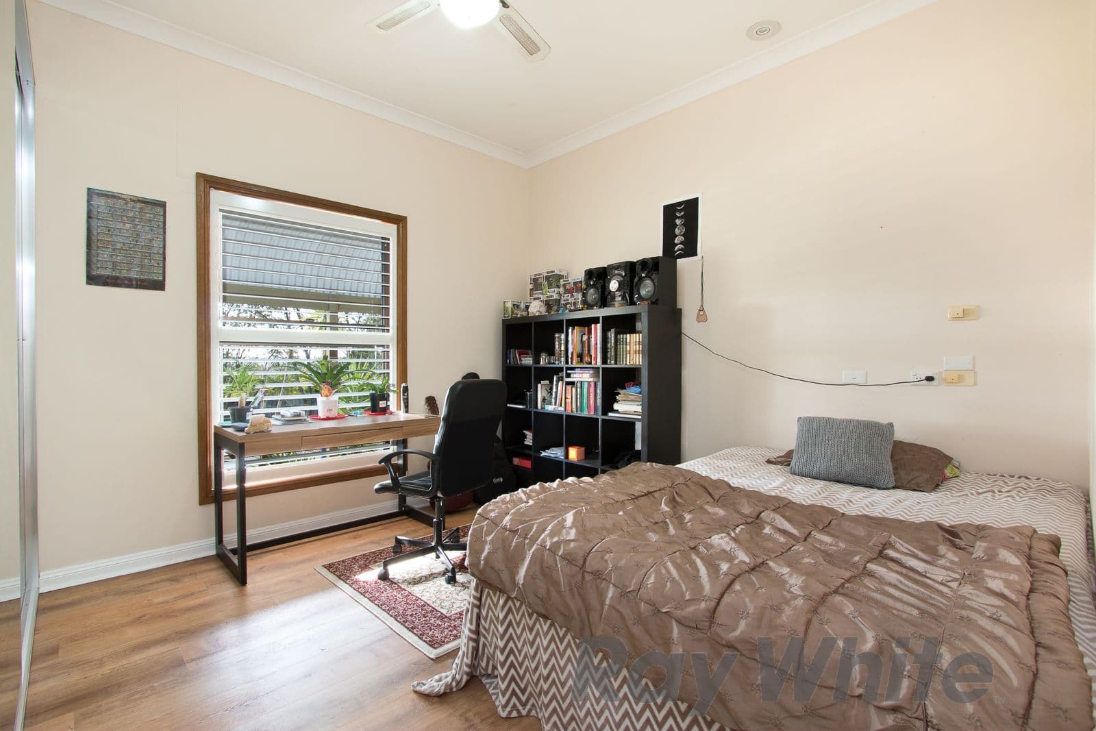 71 Cambronne Parade, Elermore Vale - Thumbnail 8