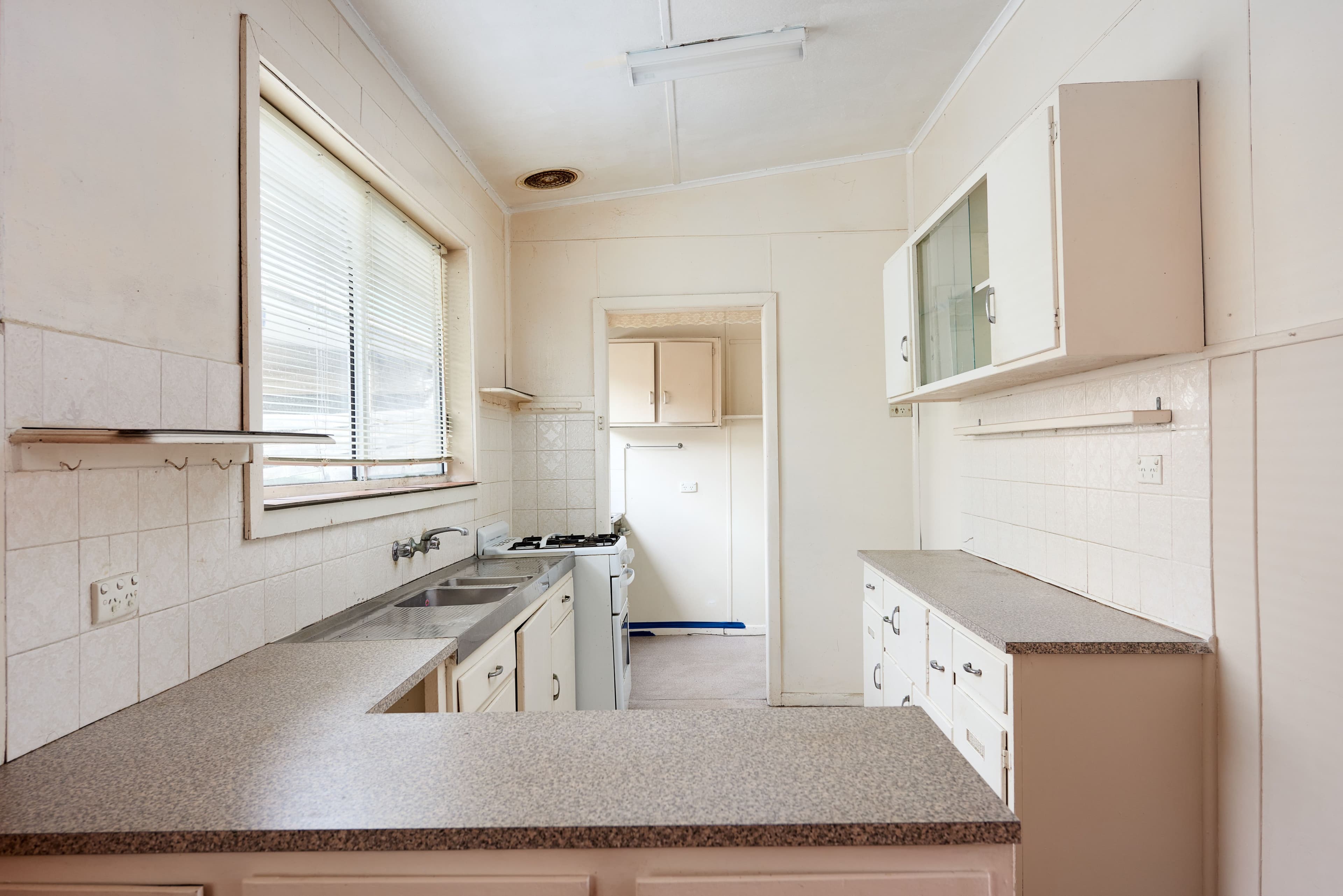 131 Sixth Avenue, Rosebud VIC 3939, Rosebud - Thumbnail 3