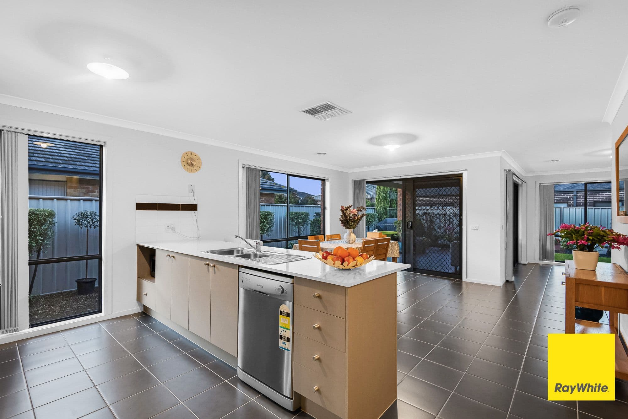 25 Higgins Way, Truganina VIC 3029, Truganina - Thumbnail 5