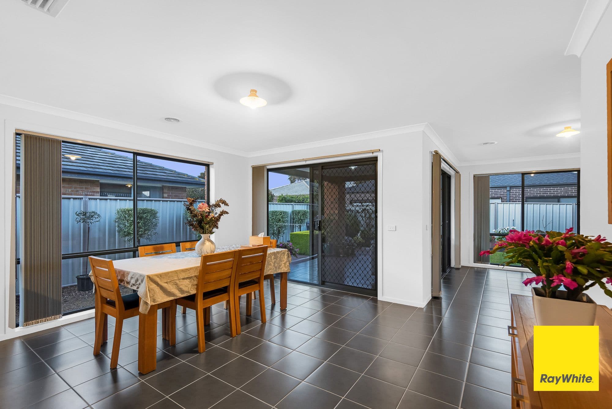 25 Higgins Way, Truganina VIC 3029, Truganina - Thumbnail 8
