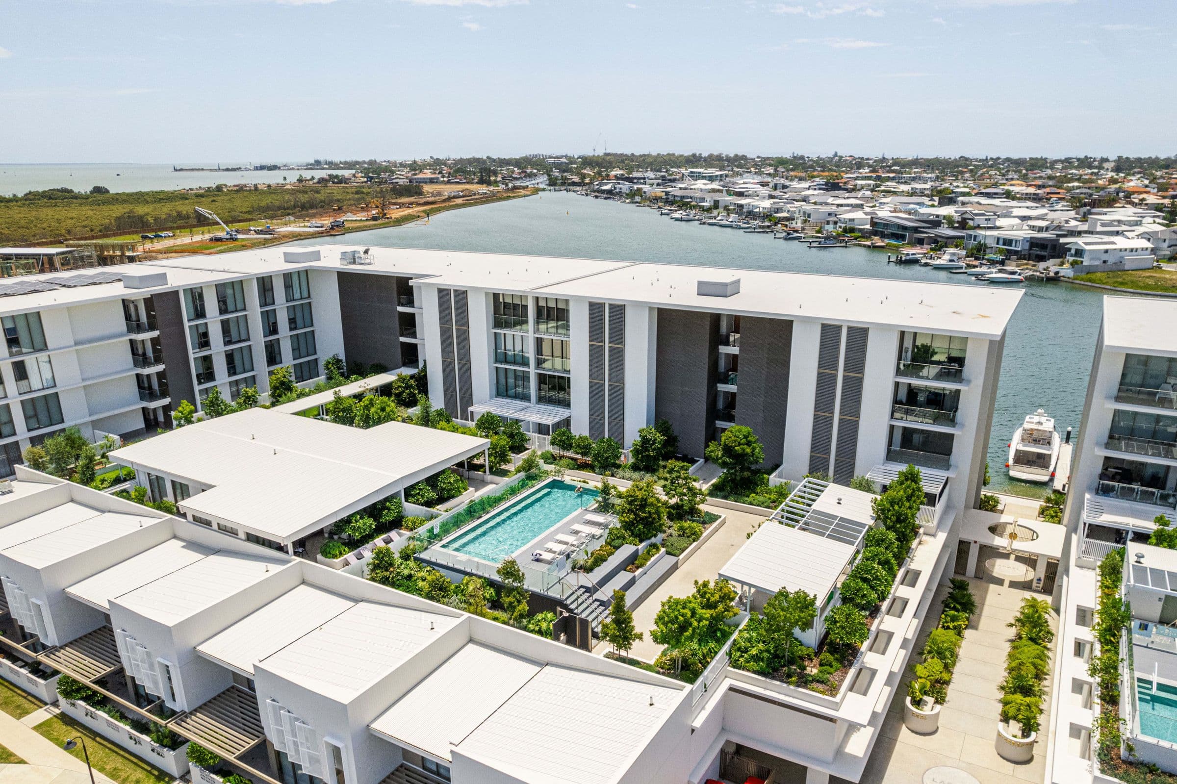 35 Allan Close, Pakenham VIC 3810, Pakenham - Thumbnail 2
