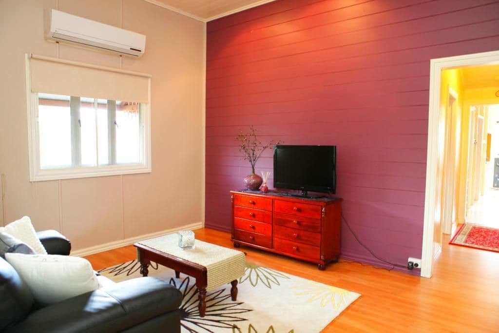 69 Woongool Road, TINANA QLD 4650, Tinana - Thumbnail 3