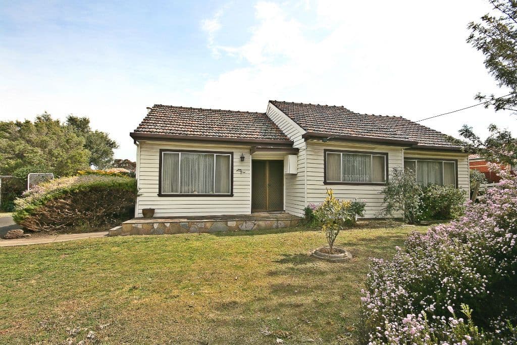 7 Millawa Avenue, ST ALBANS VIC 3021, St Albans - Image 1
