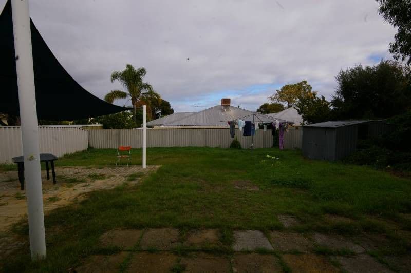 15 Ilumba Way, NOLLAMARA WA 6061, Nollamara - Thumbnail 6