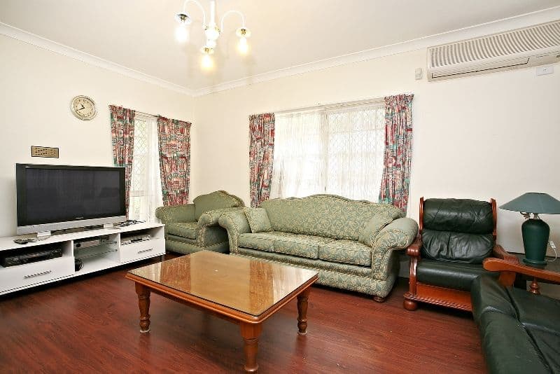 35 Teagarden Street, EIGHT MILE PLAINS QLD 4113, Eight Mile Plains - Thumbnail 2