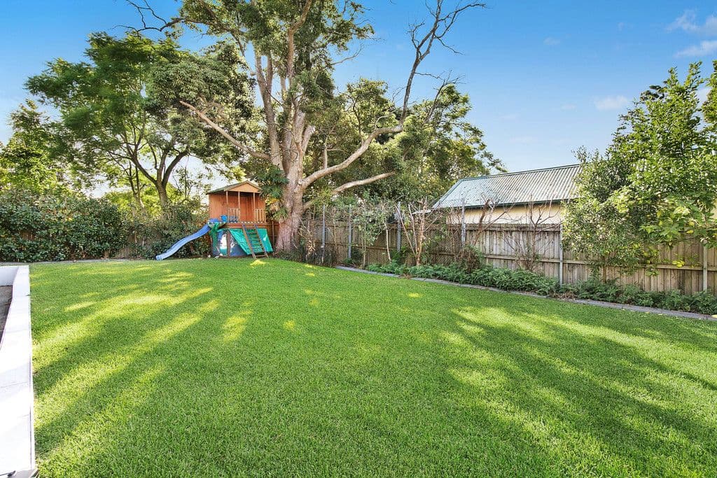53 Isis Street, Wahroonga - Thumbnail 2