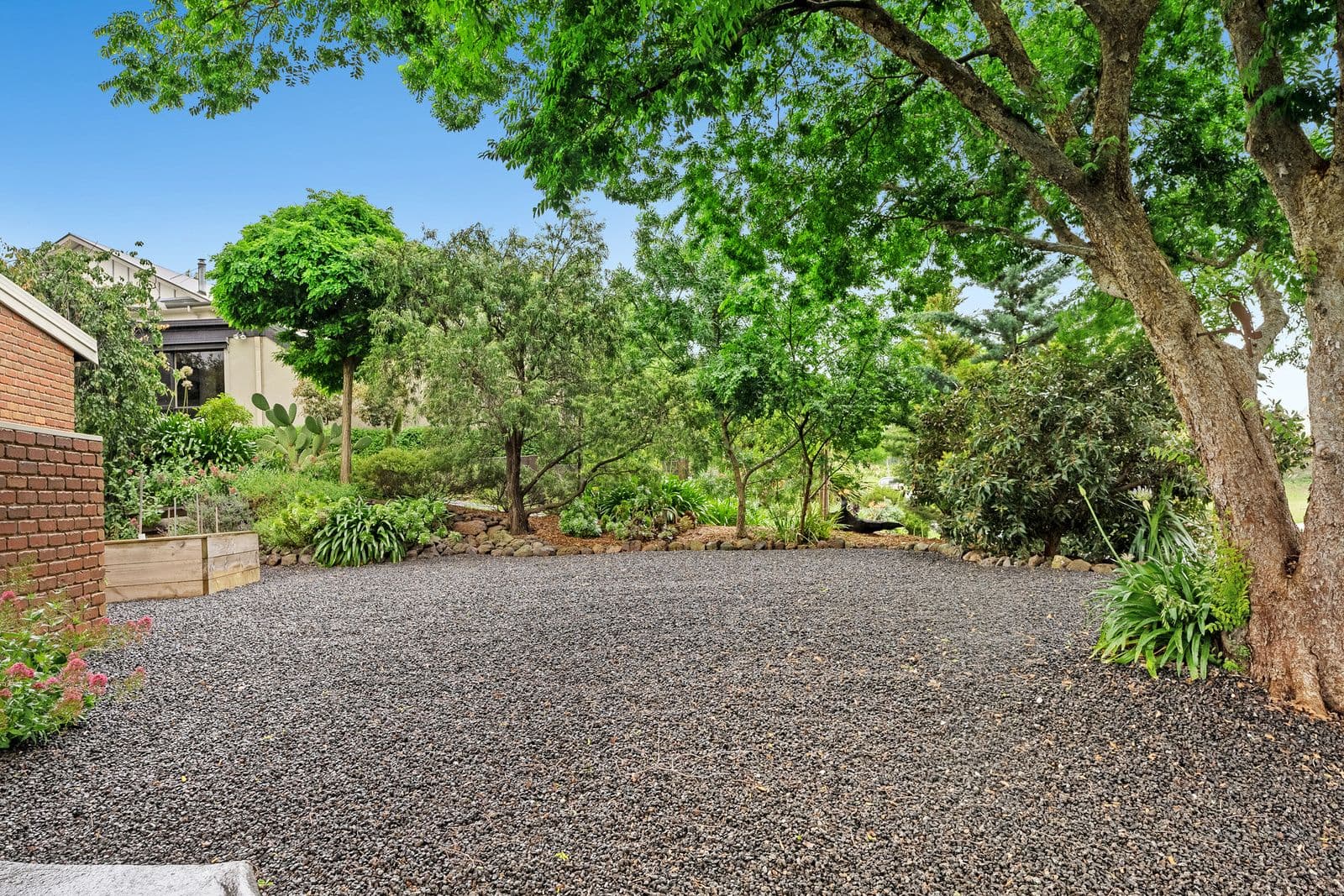 37 Riversdale Crescent, Darley VIC 3340, Darley - Thumbnail 3